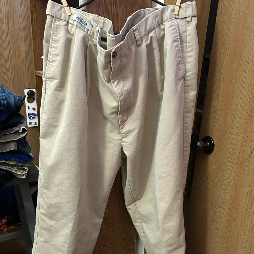 Men’s Roundtree and Yorke pants 48x30